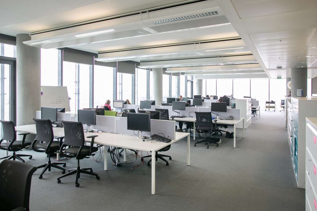 Office in Croydon - photo 2