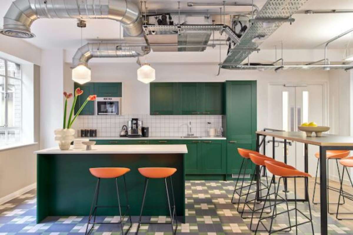 Office in London - photo 2