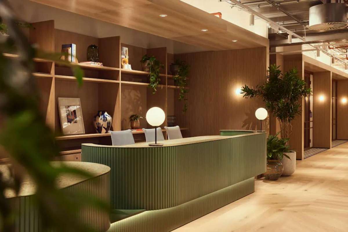 Office in London - photo 2