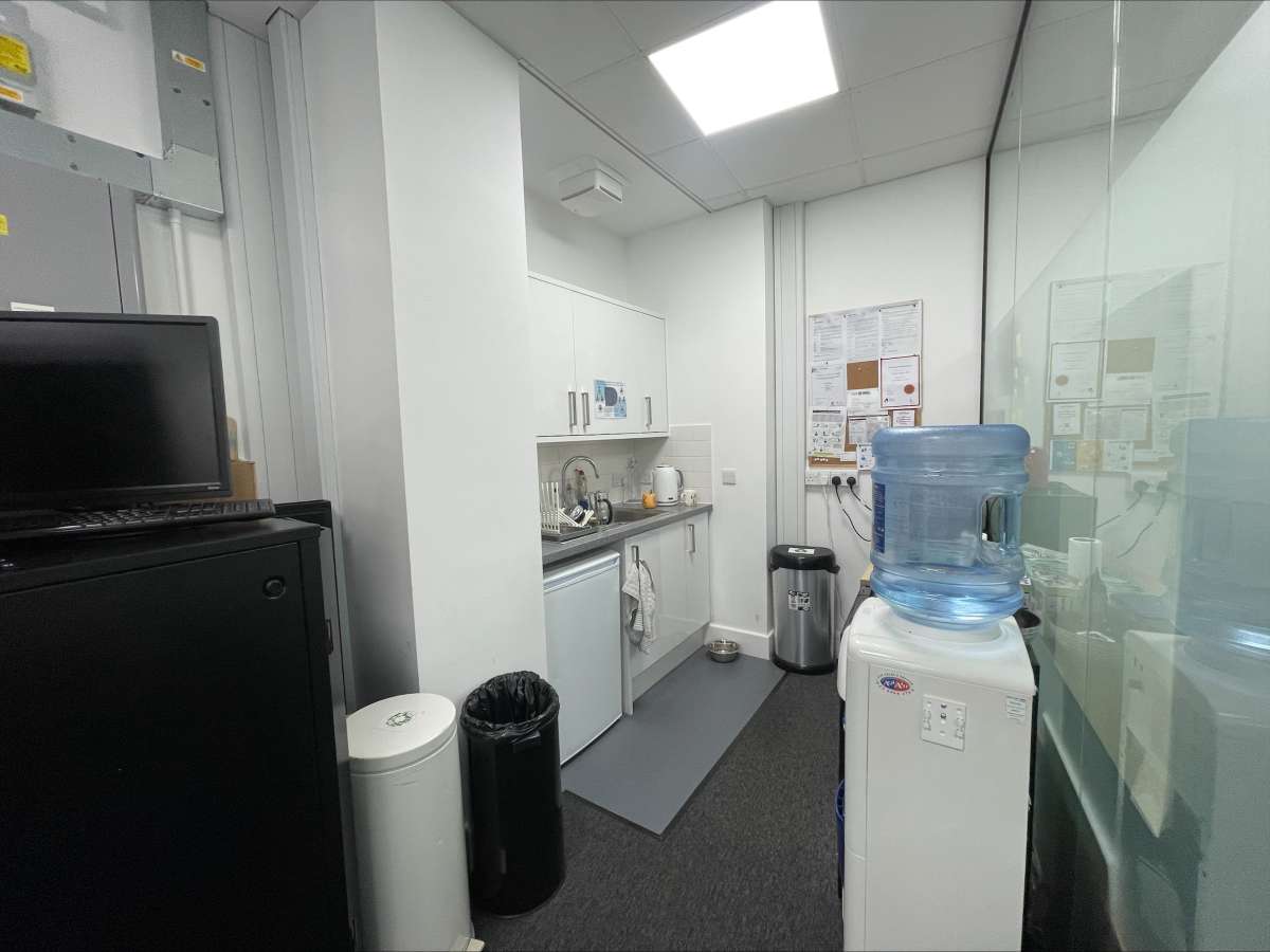 Office in Brighton - photo 4