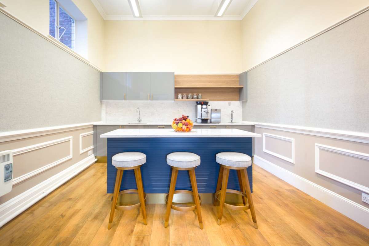 Office in London - photo 2