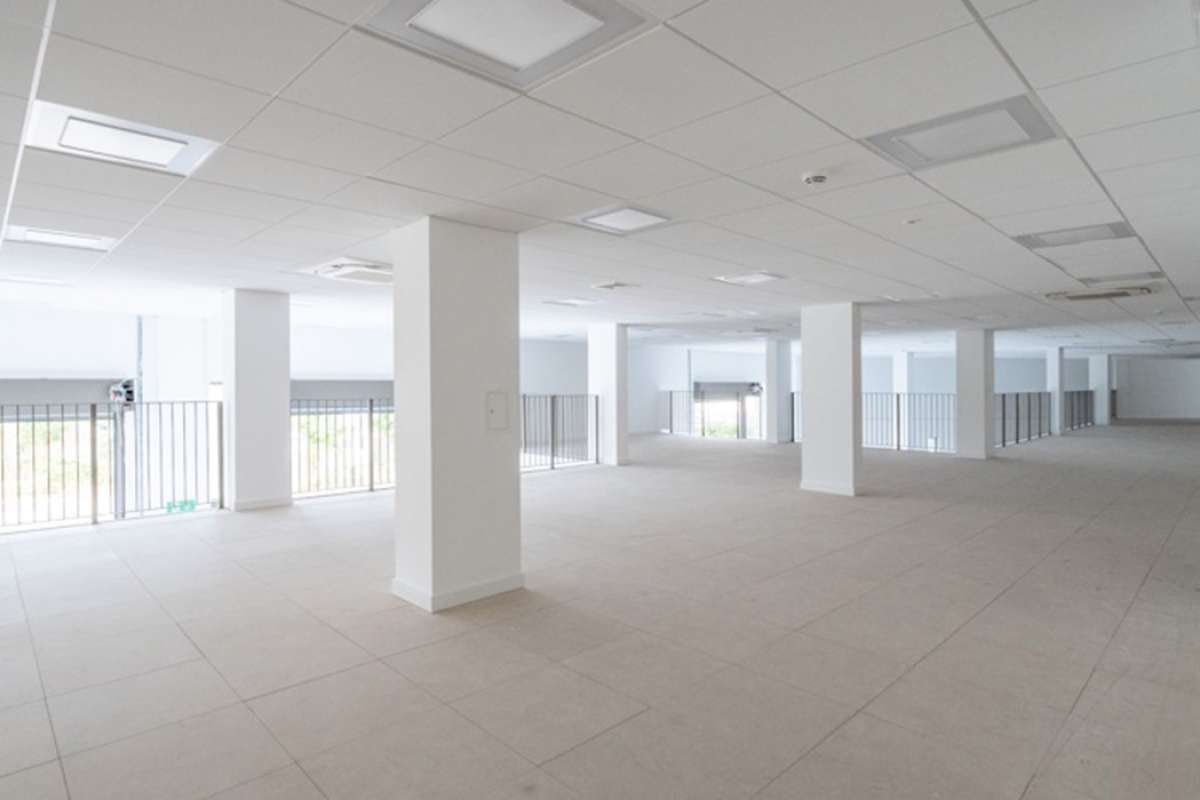 Office in Croydon - photo 3