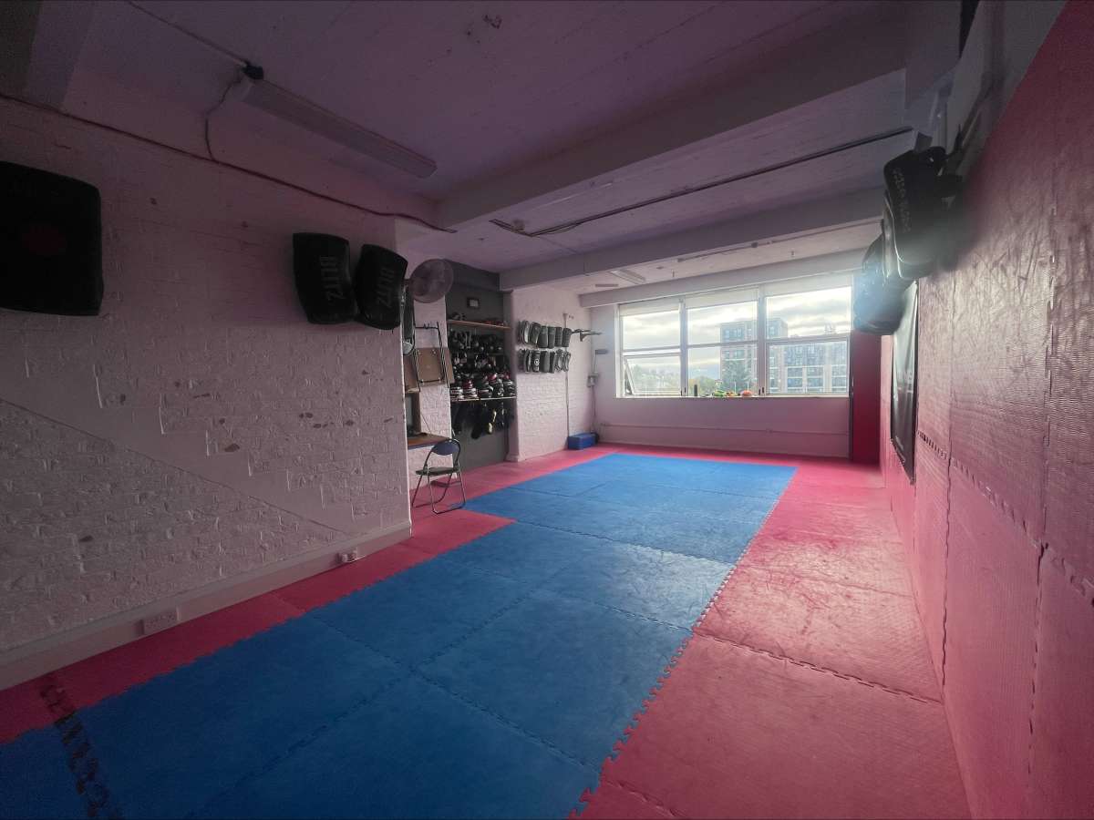 Office in Hove - photo 4