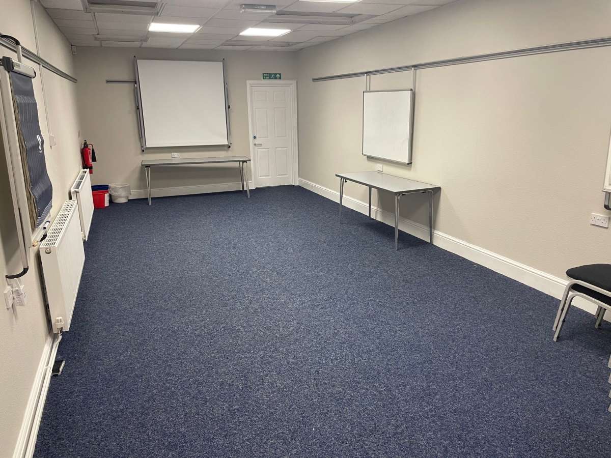 Office in Leicester - photo 4