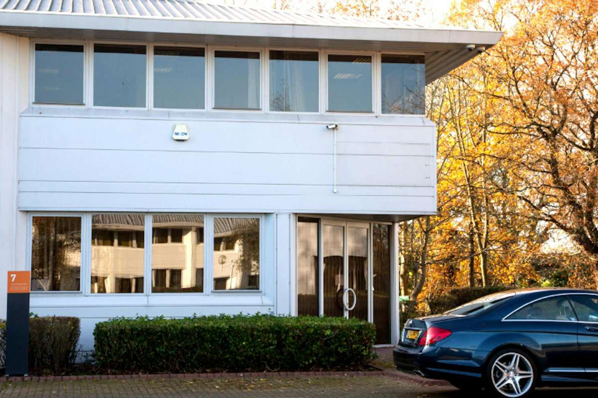 Office in Twyford - photo 4