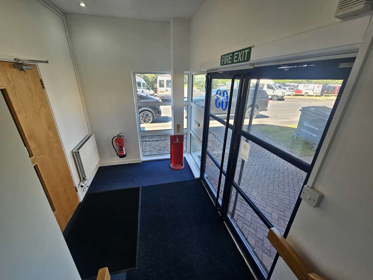 Office in Rochester - photo 4