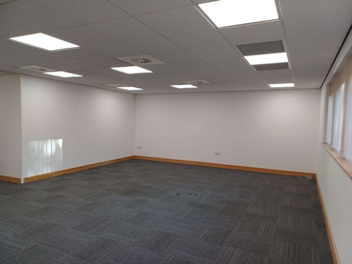 Office in Northampton - photo 4