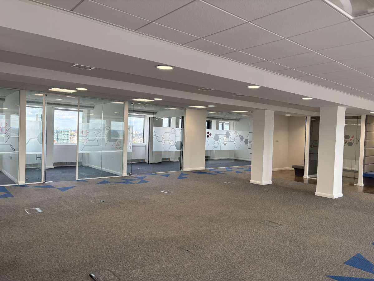 Office in London - photo 3