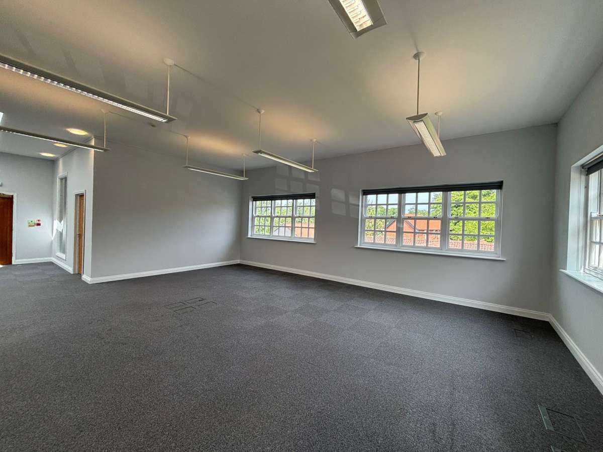 Office in Norwich - photo 3