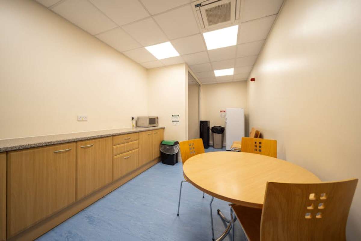 Office in Southampton - photo 4