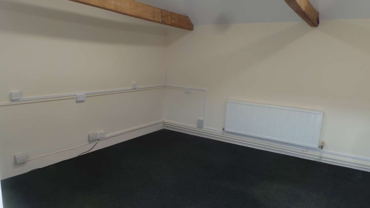 Office in Faversham - photo 3