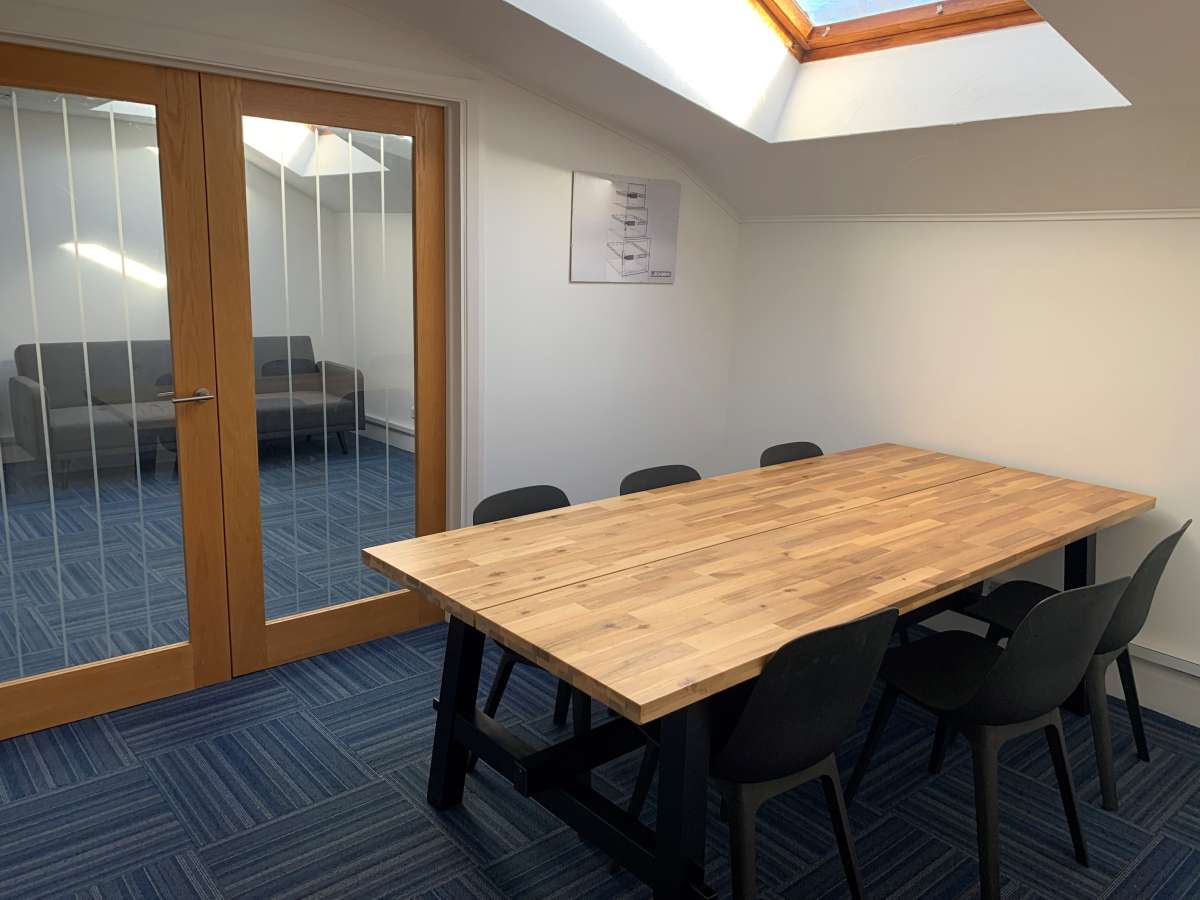 Office in Kingsbridge - photo 2