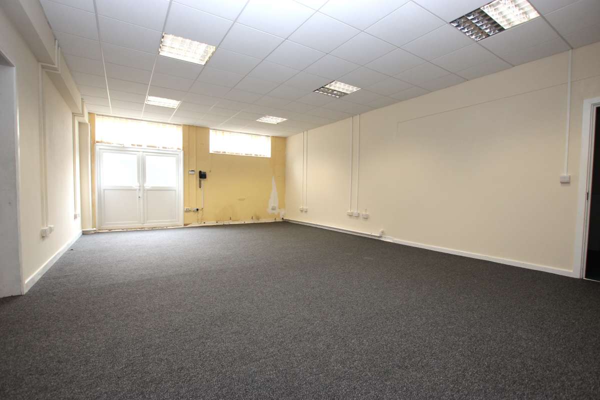 Office in Sleaford - photo 4