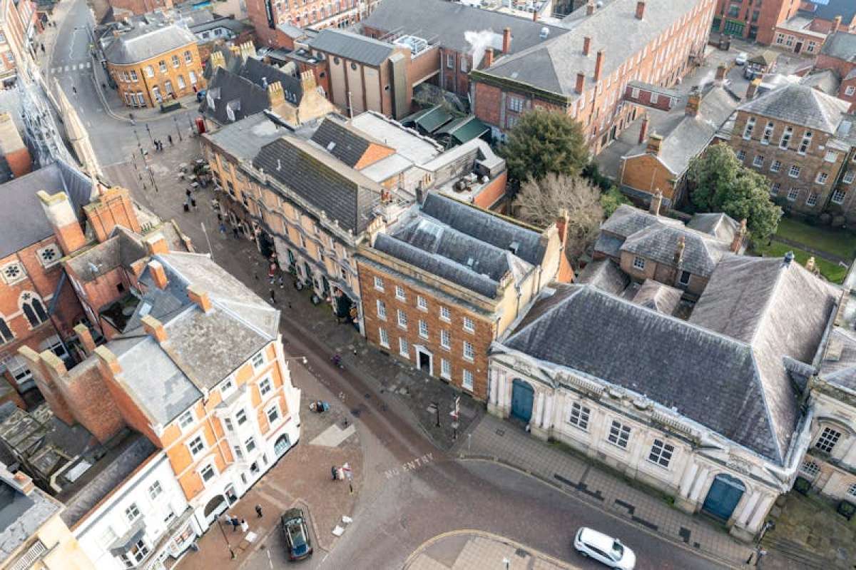 Office in Northampton - photo 3