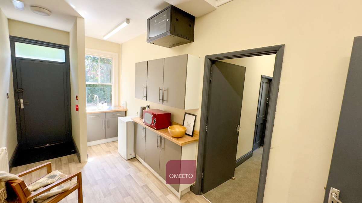 Office in Derby - photo 4