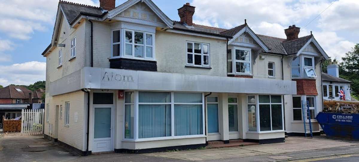 Office in Sunningdale - photo 2