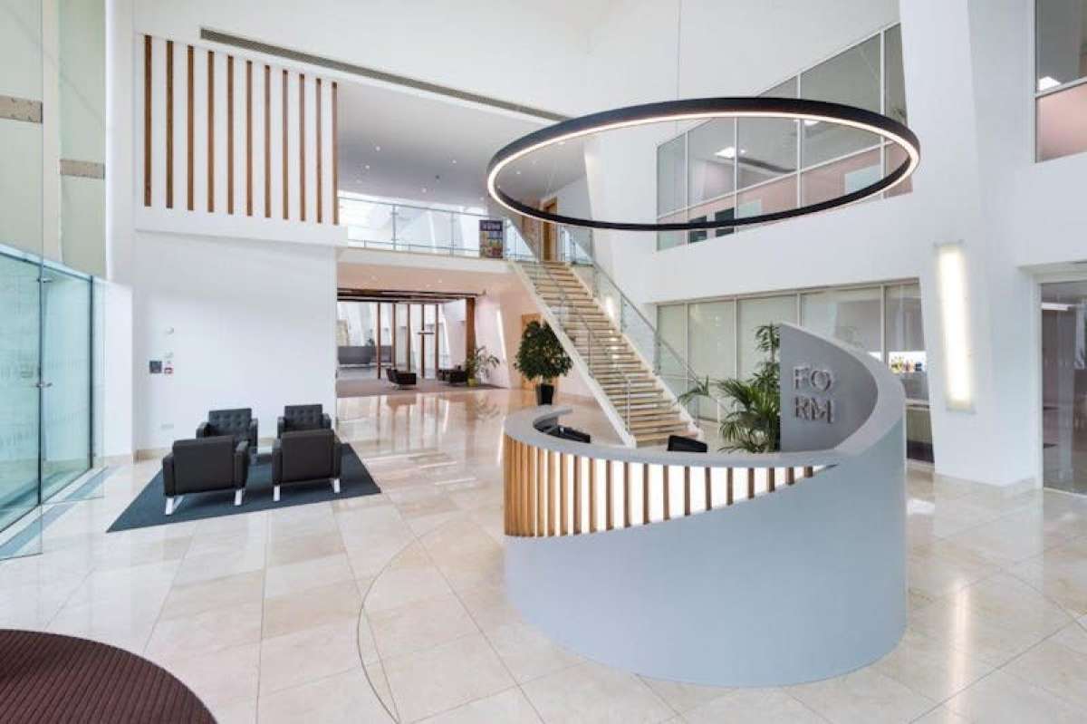 Office in Hook - photo 4