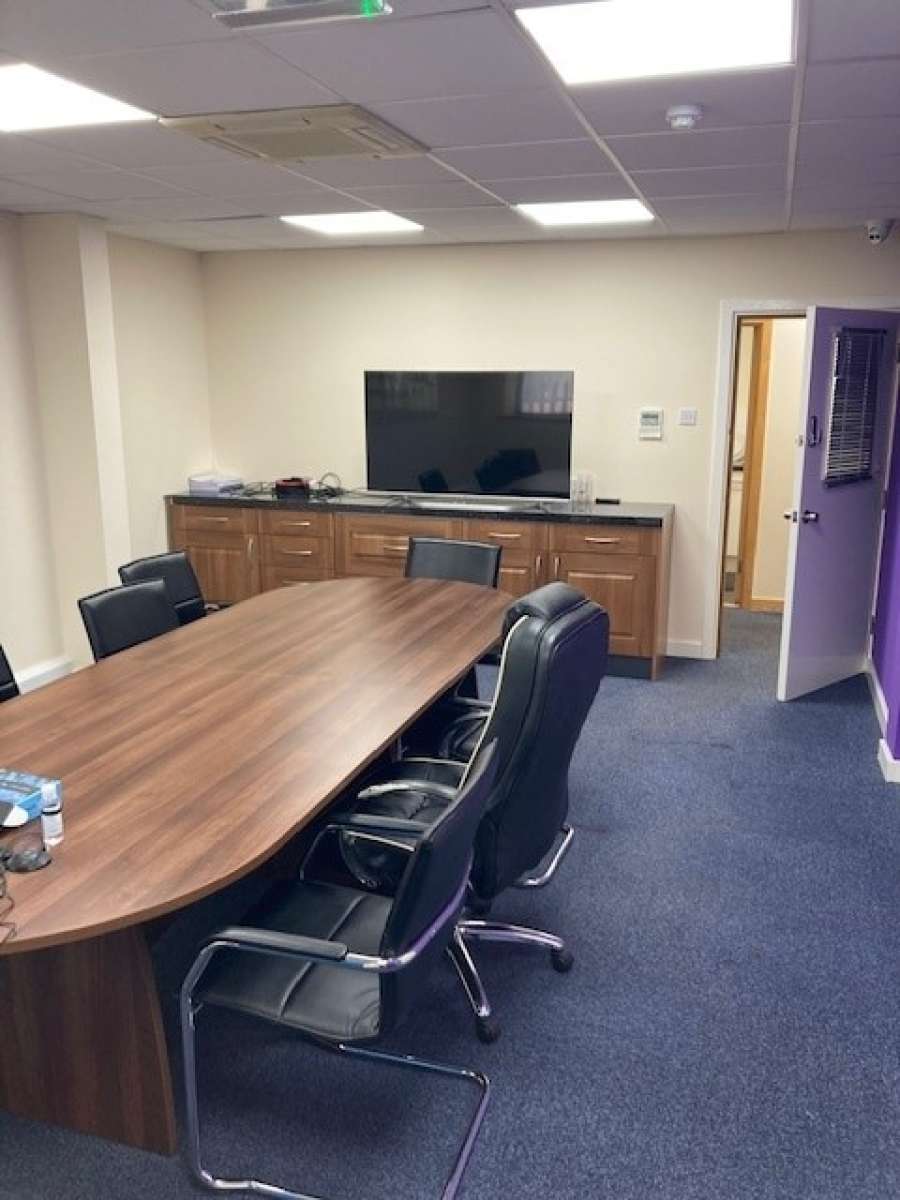 Office in Ashford - photo 3