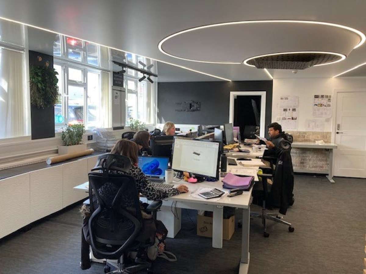 Office in Camberley - photo 3