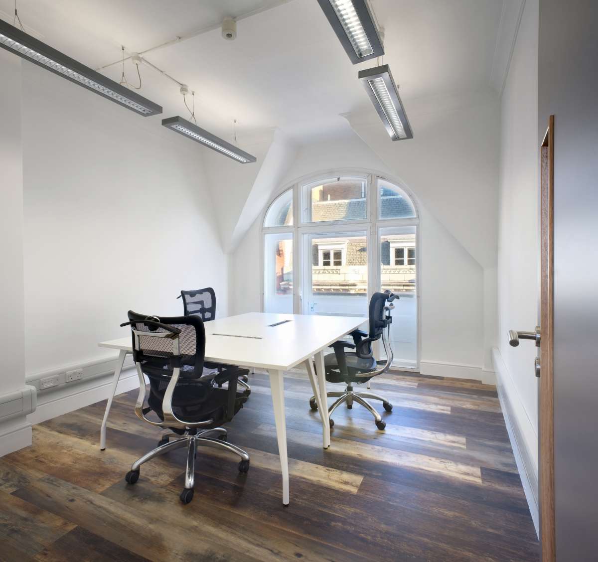 Office in London - photo 2