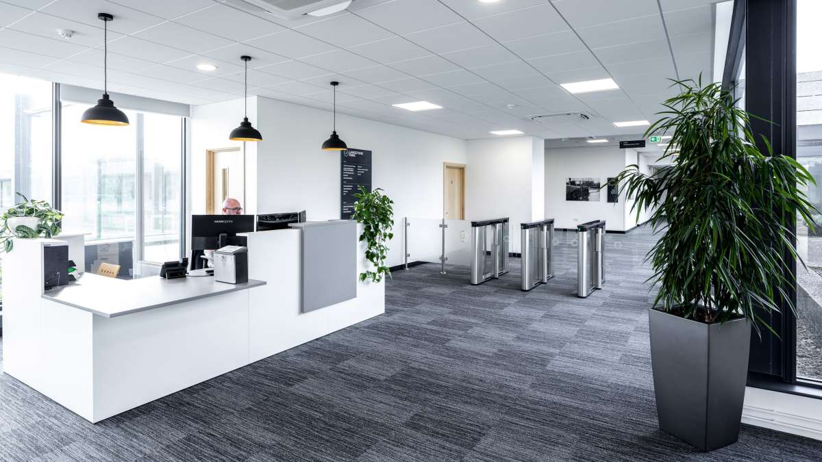 Office in Havant - photo 3