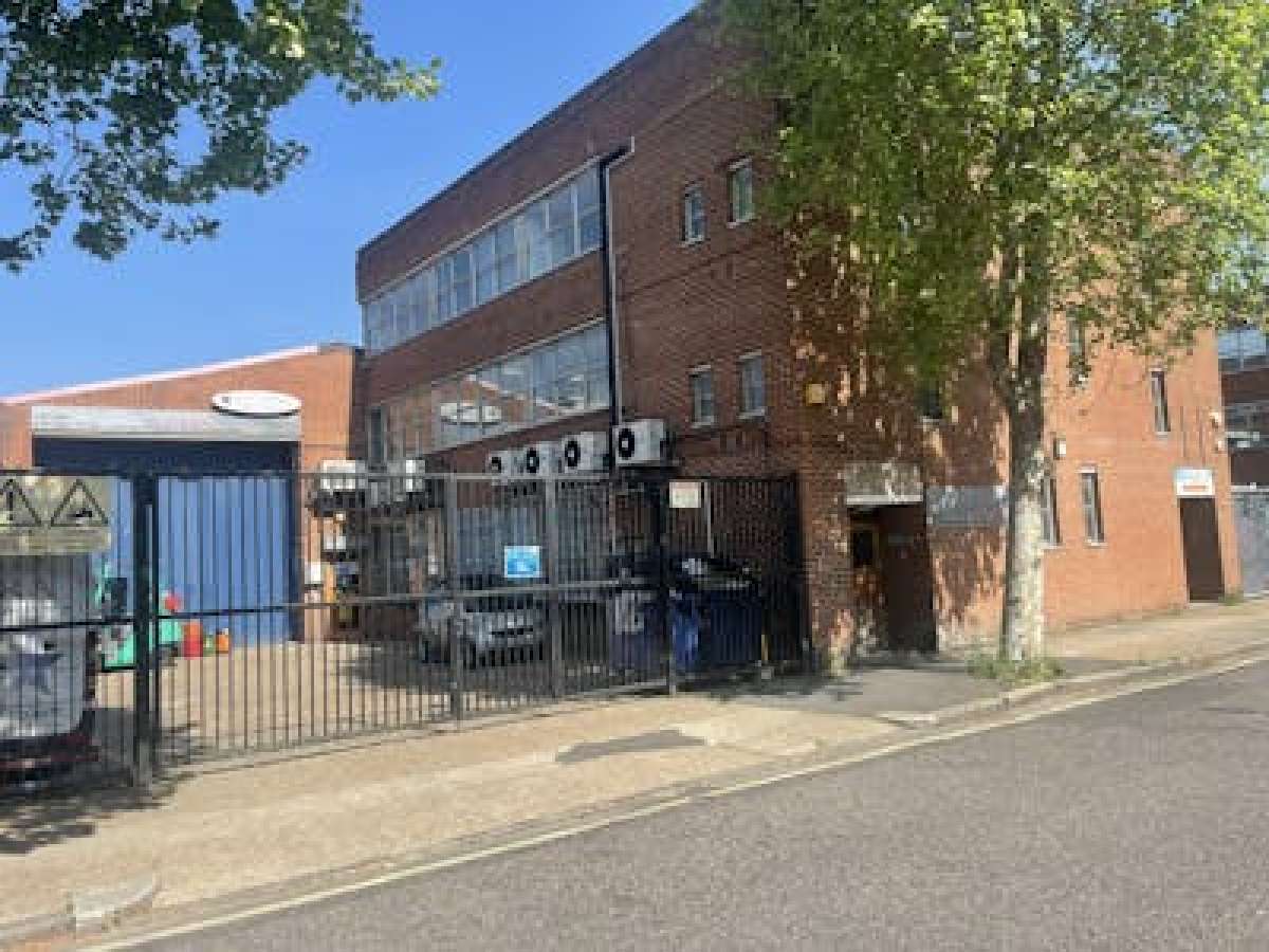 Office in London - photo 2