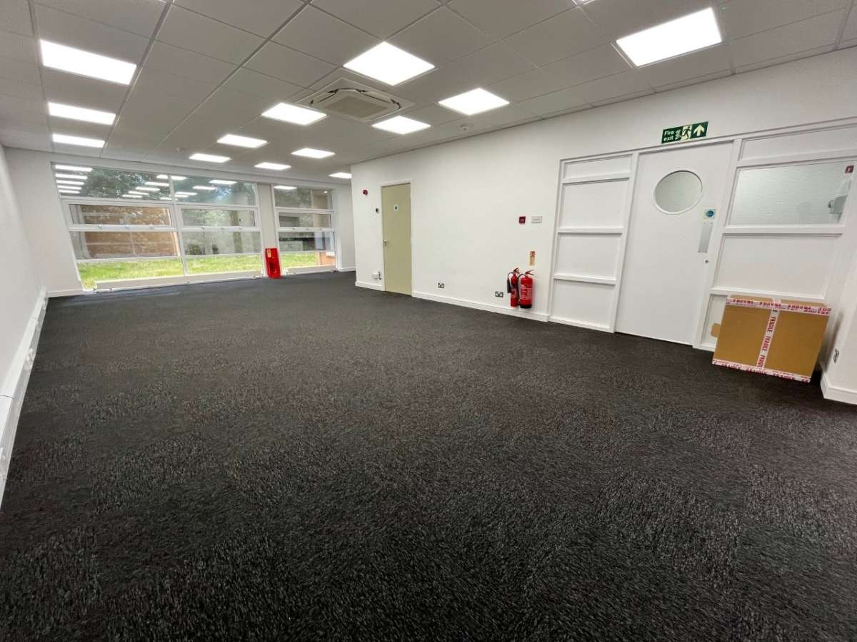 Office in Colchester - photo 4