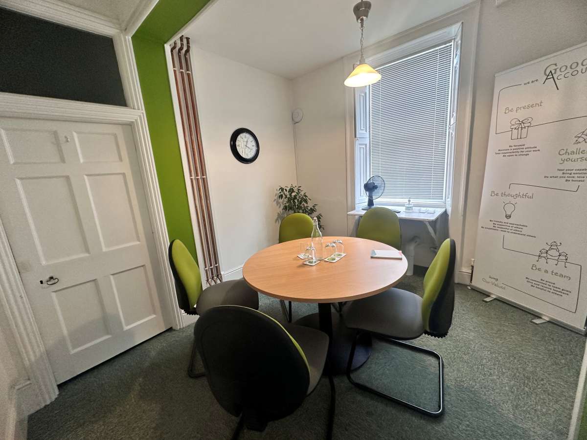 Office in Westbury - photo 4