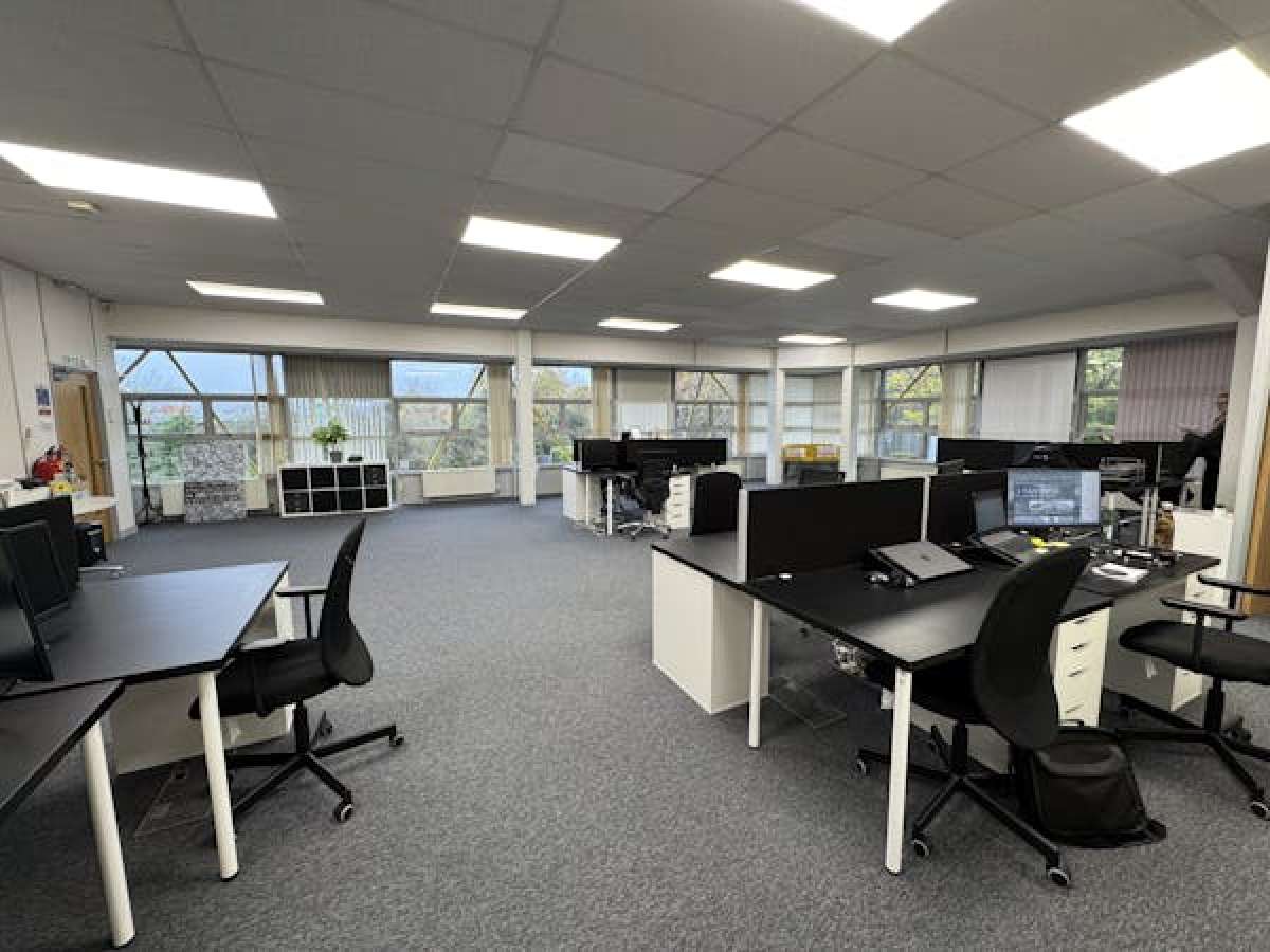 Office in Worcester - photo 3