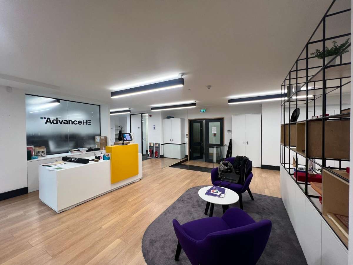 Office in London - photo 2