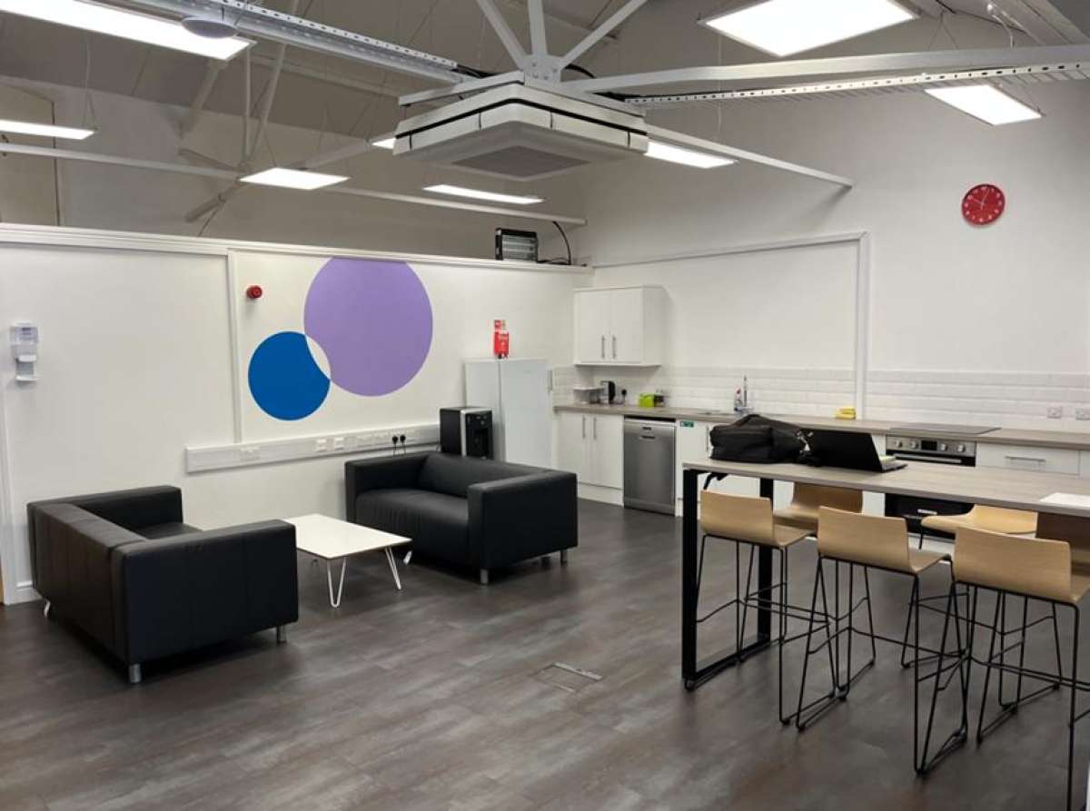 Office in Bath - photo 3