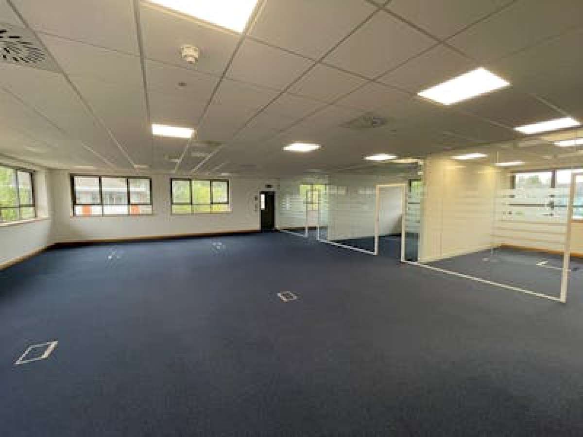 Office in Northampton - photo 3