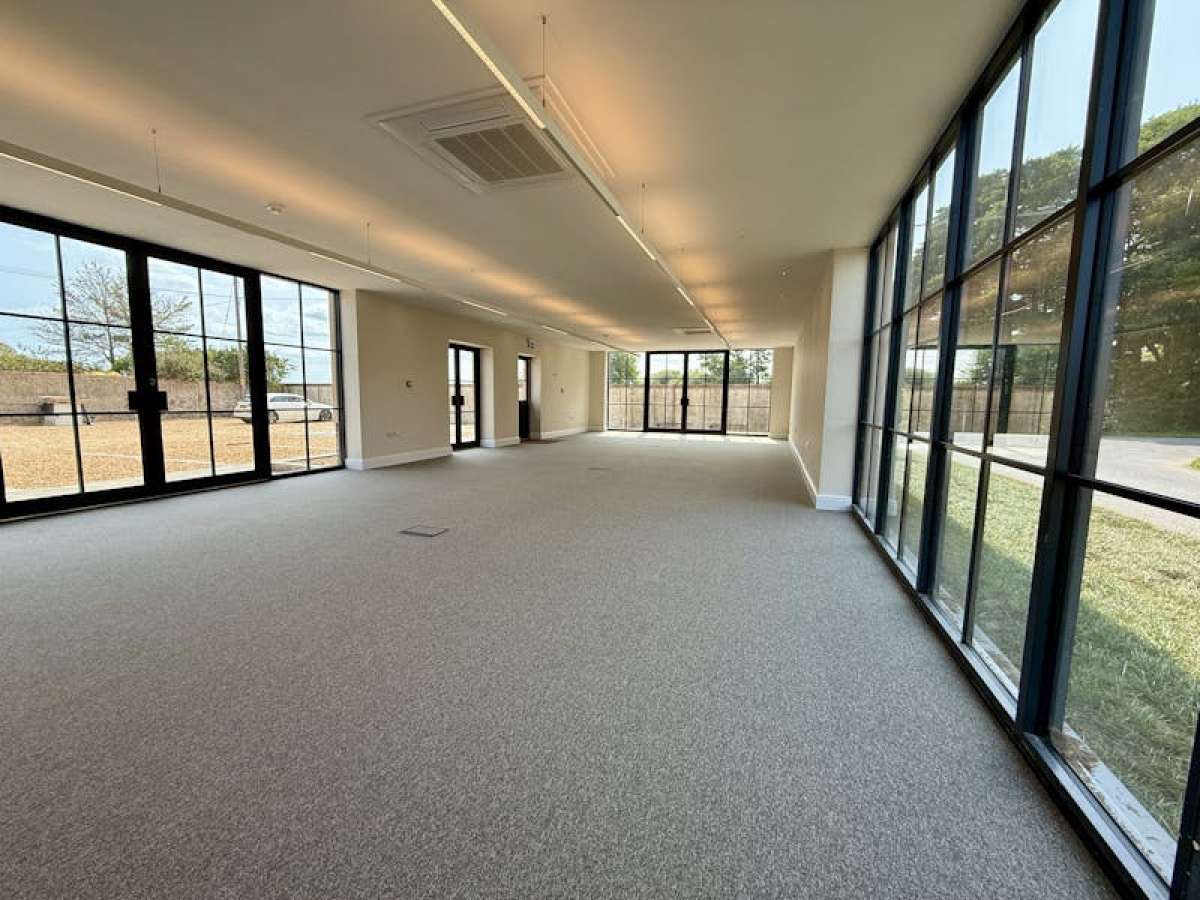 Office in Christchurch - photo 2