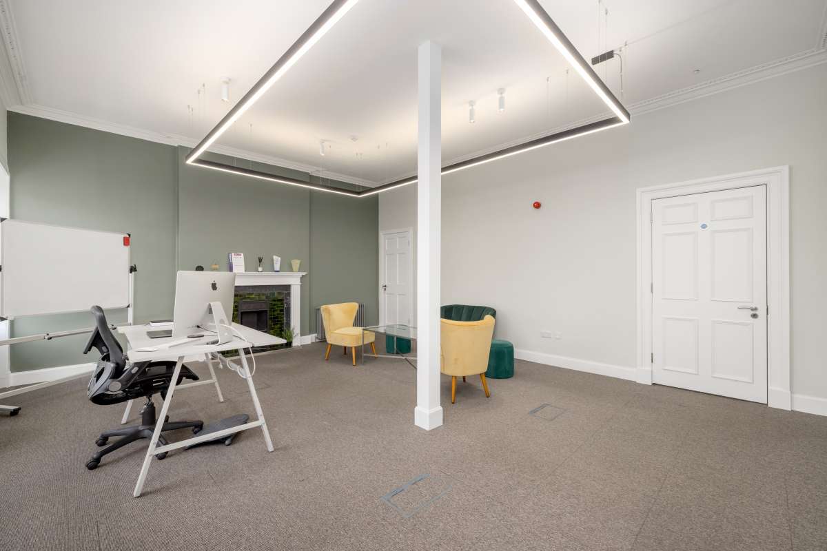 Office in Edinburgh - photo 4