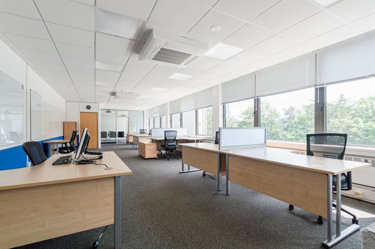 Office in Bournemouth - photo 2
