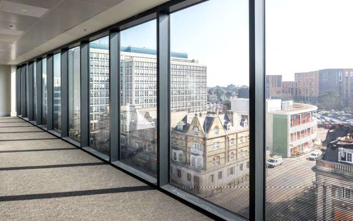 Office in Bournemouth - photo 4