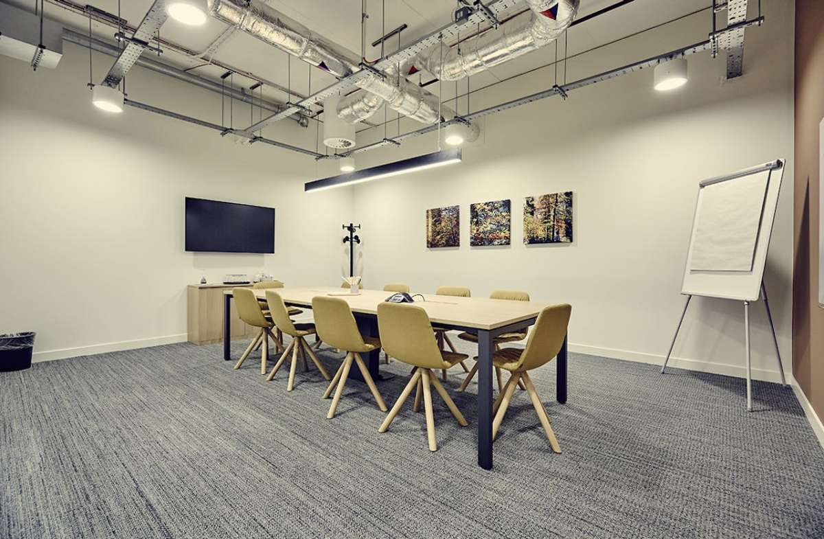 Office in Bournemouth - photo 3