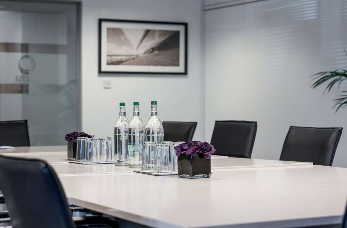 Office in Poole - photo 2