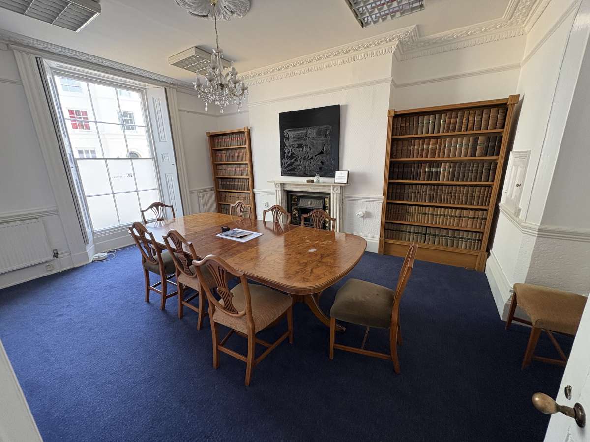 Office in Southampton - photo 4