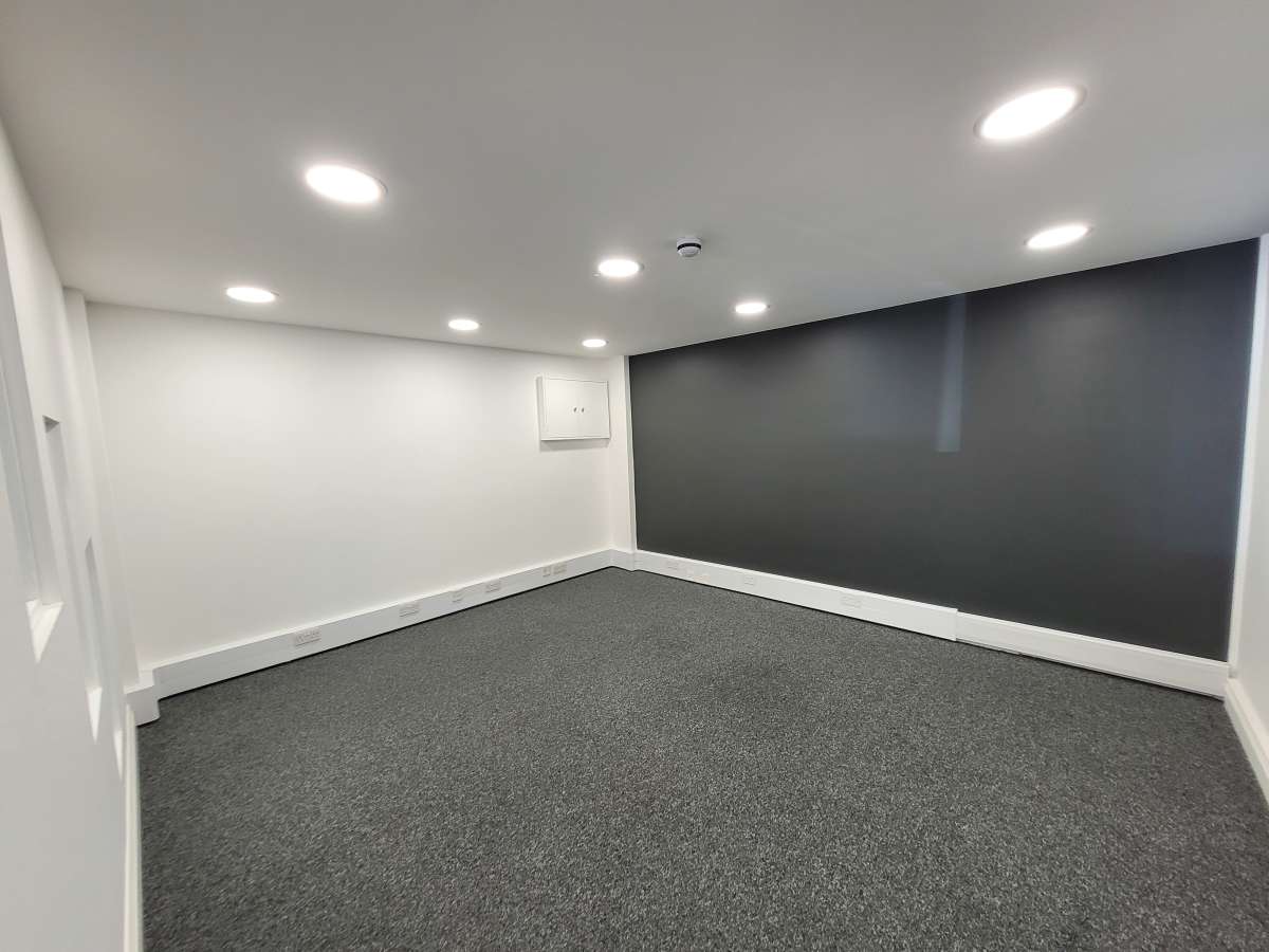 Office in Cambridge - photo 3