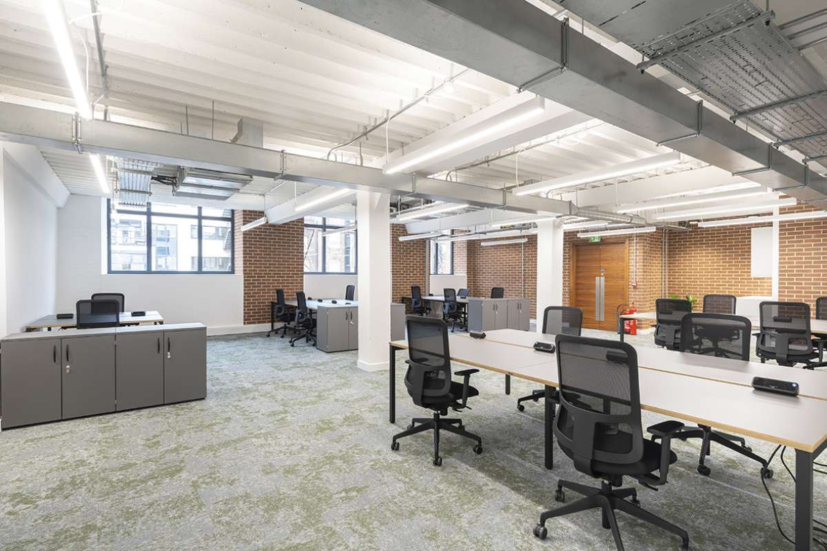 Office in London - photo 4