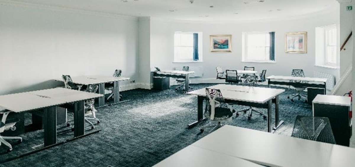 Office in Fareham - photo 3