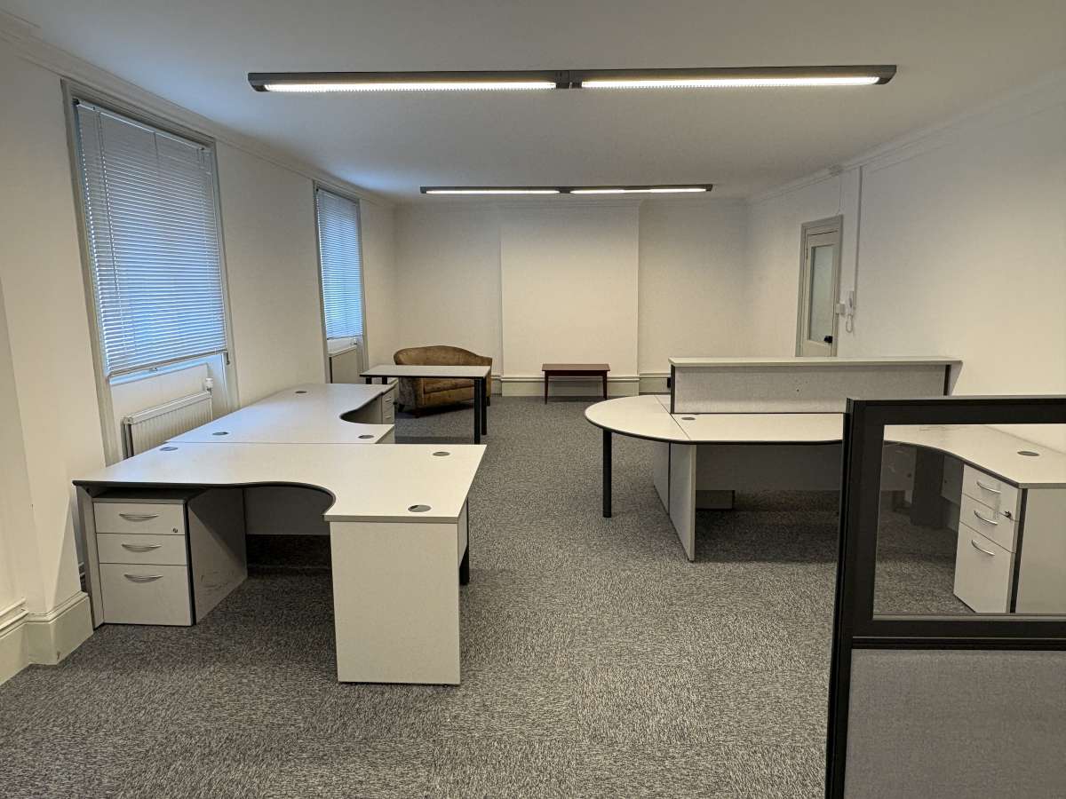 Office in Southampton - photo 2