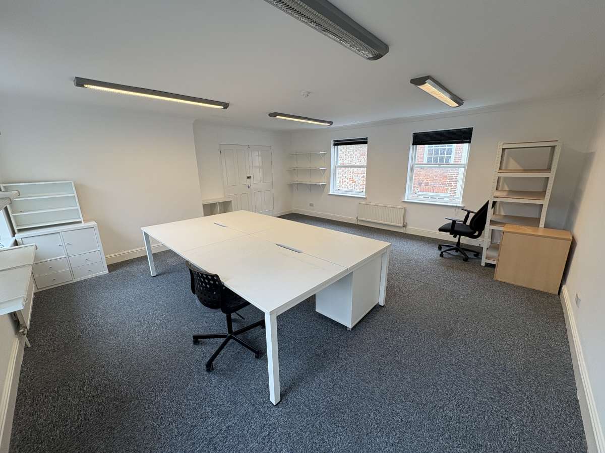 Office in Southampton - photo 2