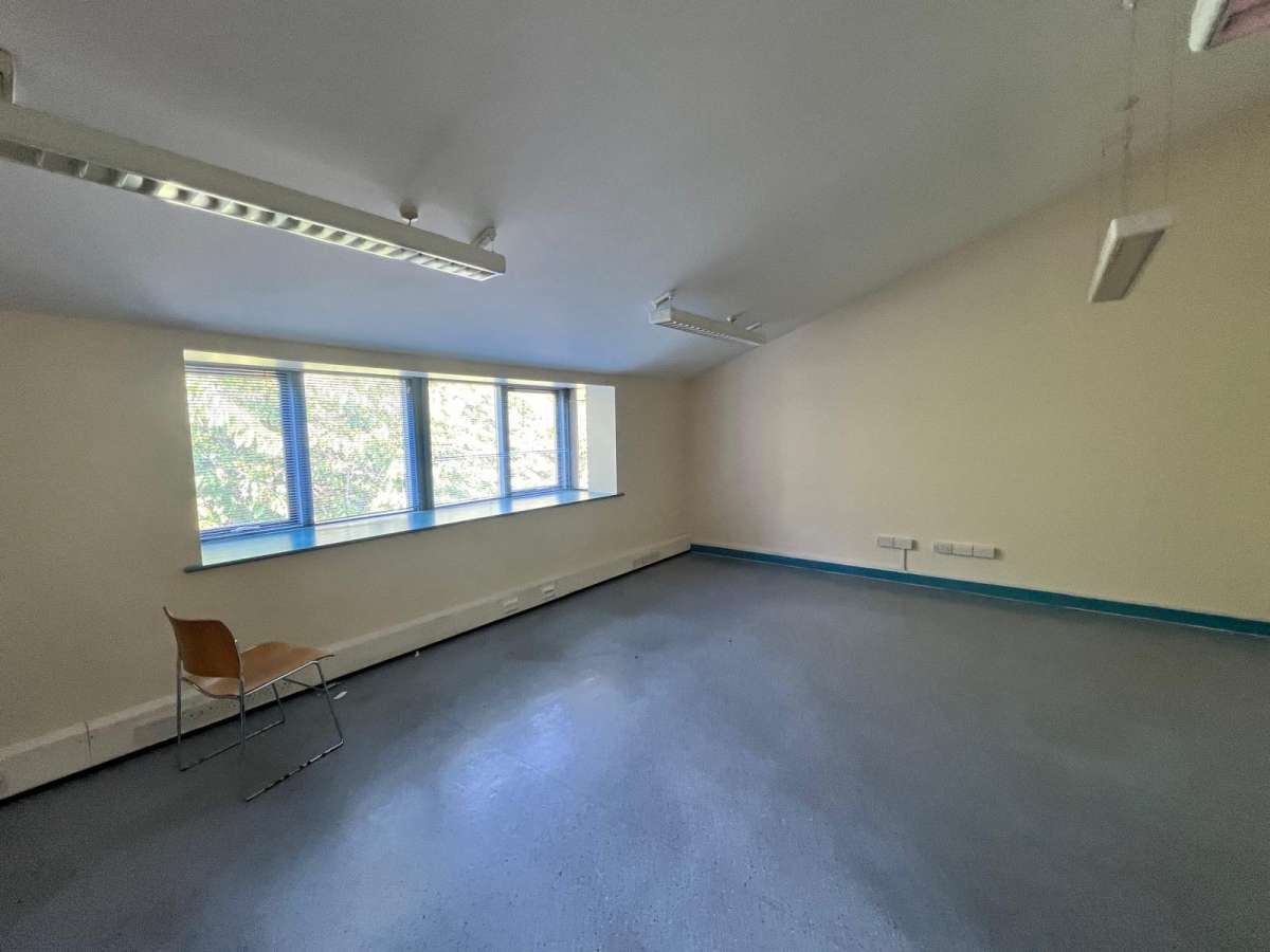 Office in London - photo 3