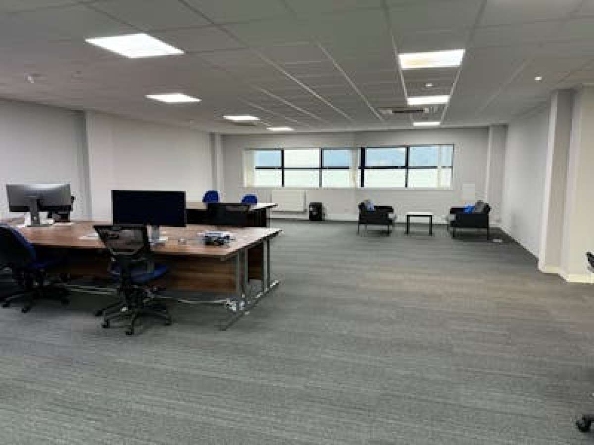 Office in Southampton - photo 4