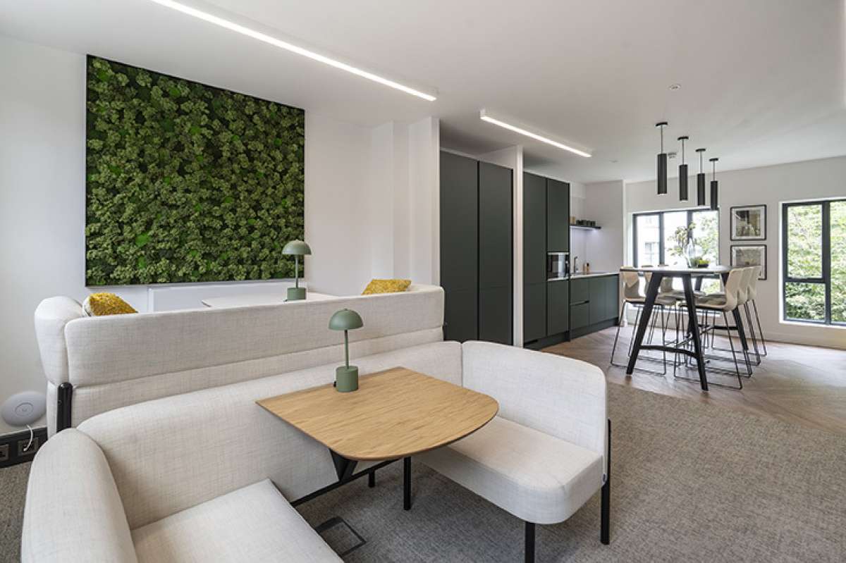 Office in London - photo 4