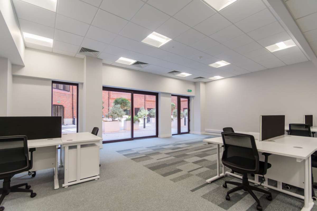 Office in Salisbury - photo 4