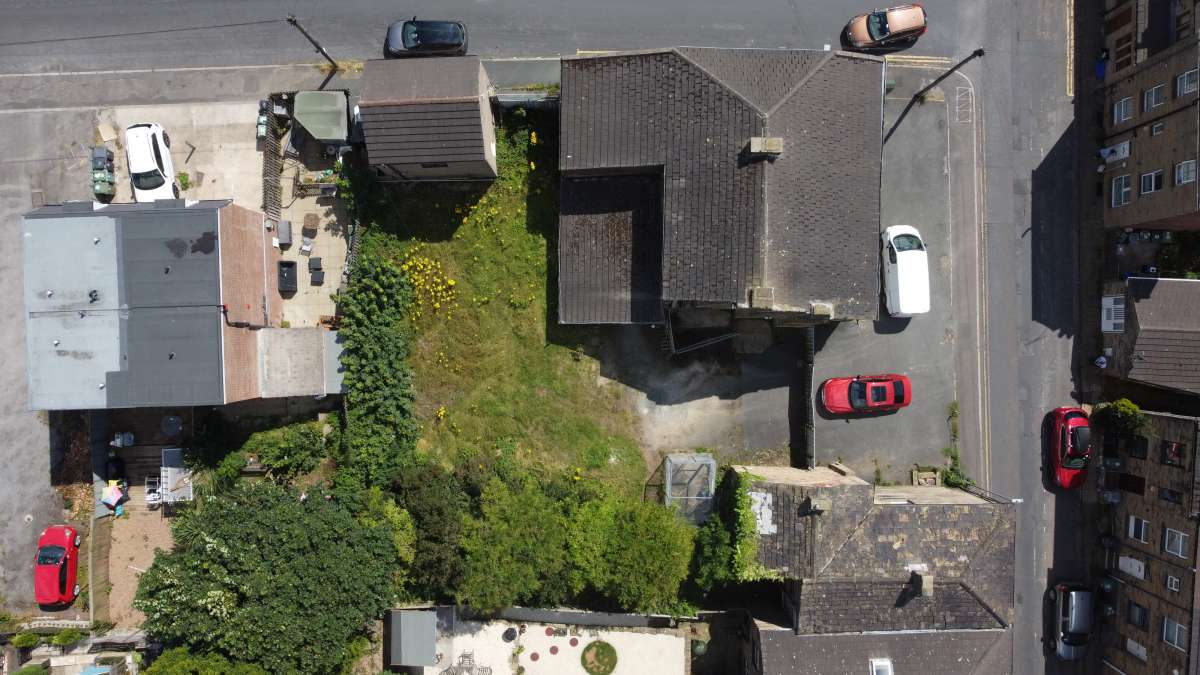 Office in Birstall - photo 2