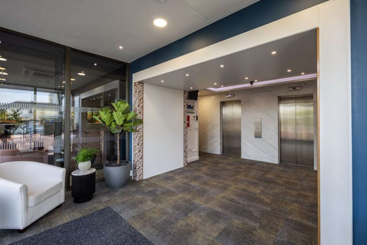 Office in Bournemouth - photo 3